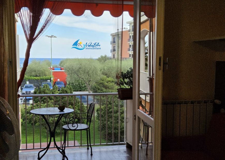 UN TUFFO NEL BLU | Diano Marina (IM) - Bilocale