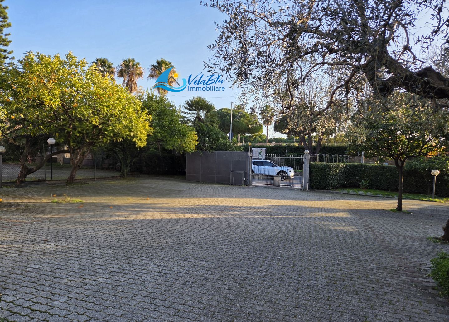 AD UN PASSO DAL BLU | Cervo (IM) - Bilocale con portico e giardino