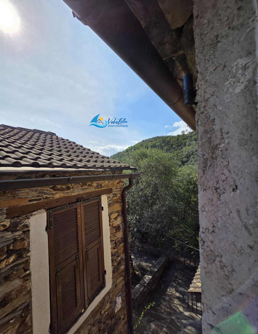 IL RIFUGIO TRA I VIGNETI | Ranzo (IM) - Terratetto unifamiliare